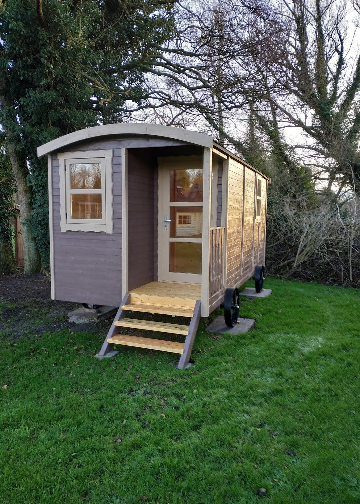 the retreat shepherd hut
