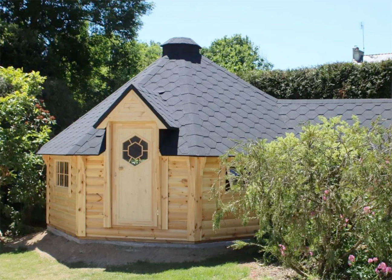 BBQ Huts and Cabins